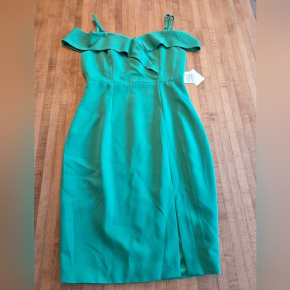 Chic Versatile Off-Shoulder Vibrant Green Cocktail Dress Size M - Picture 5 of 11